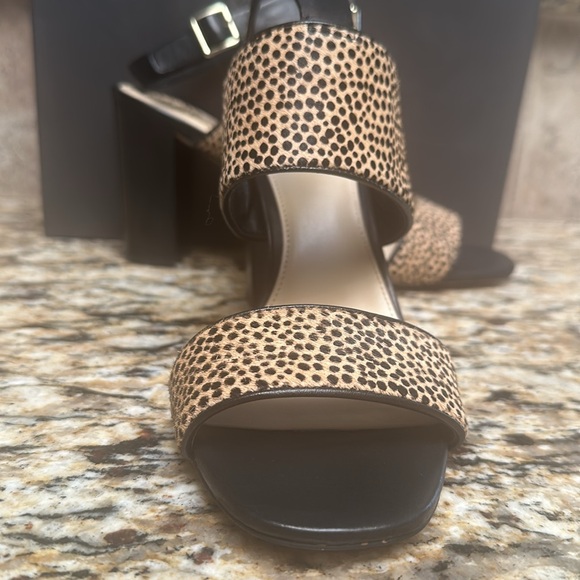 Vince Camuto Sandals - Picture 5 of 6